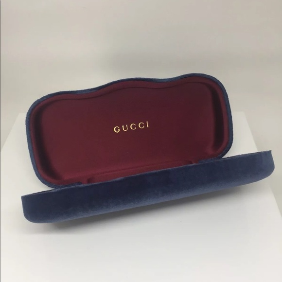 Gucci Accessories - Gucci blue velvet eye/sunglass case + cloth NWT